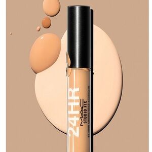 MACStudio Fix 24 hour concealer.